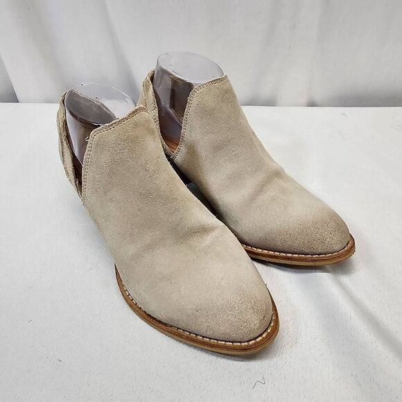 Women's Size 8 Western Cowboy Suede Leather Ankle Booties Tan Slip-On - Picture 1 of 9